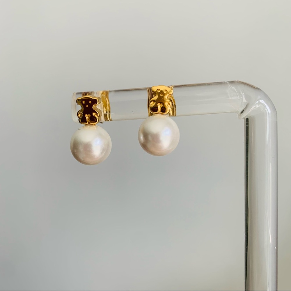 TOUS Gold Bear on Round White Pearl Studs Earrings